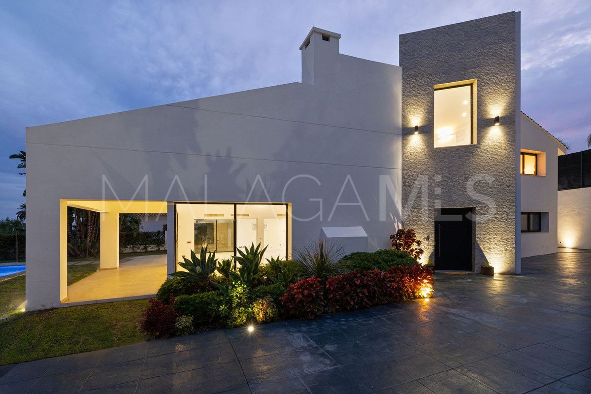 San Pedro de Alcantara, villa with 4 bedrooms for sale