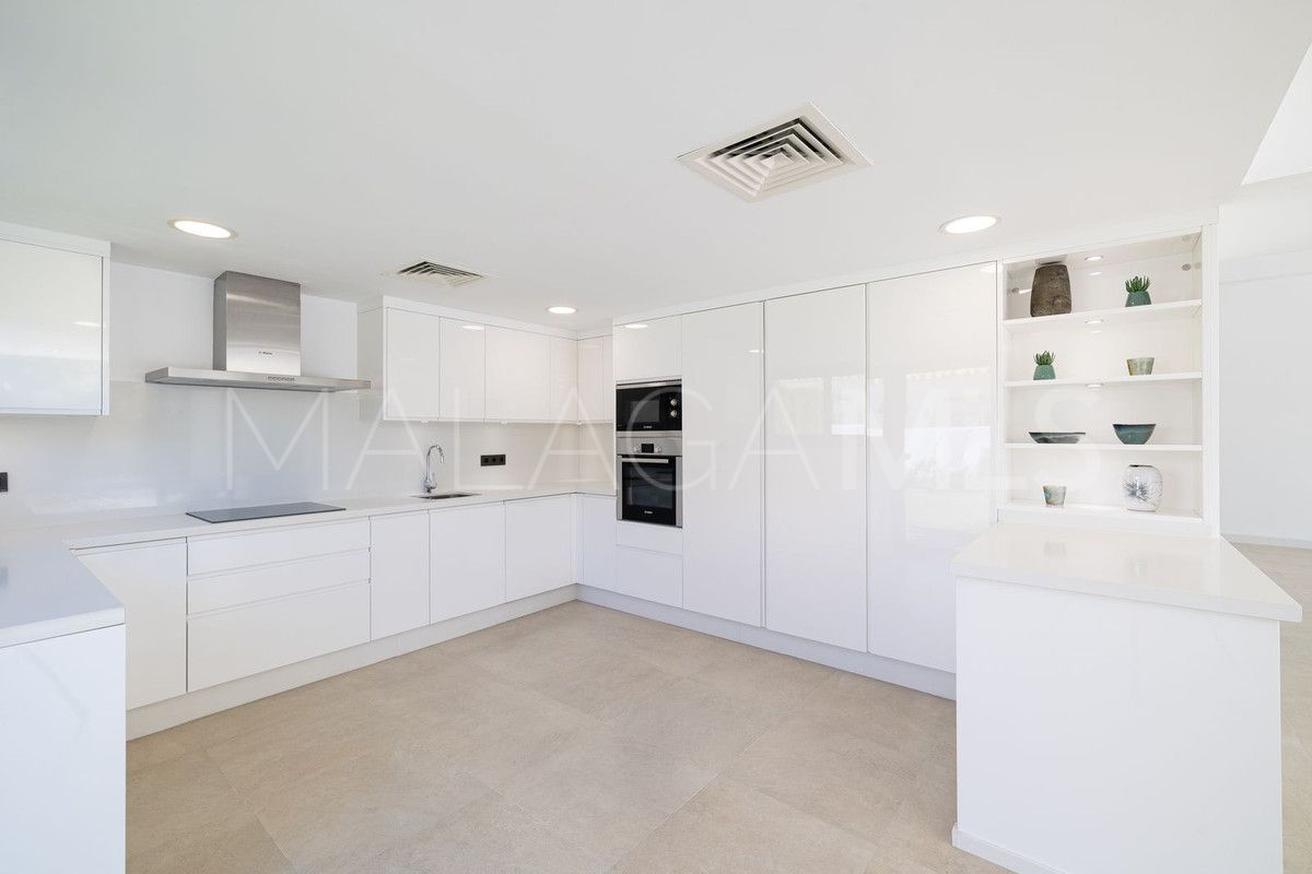 San Pedro de Alcantara, villa with 4 bedrooms for sale
