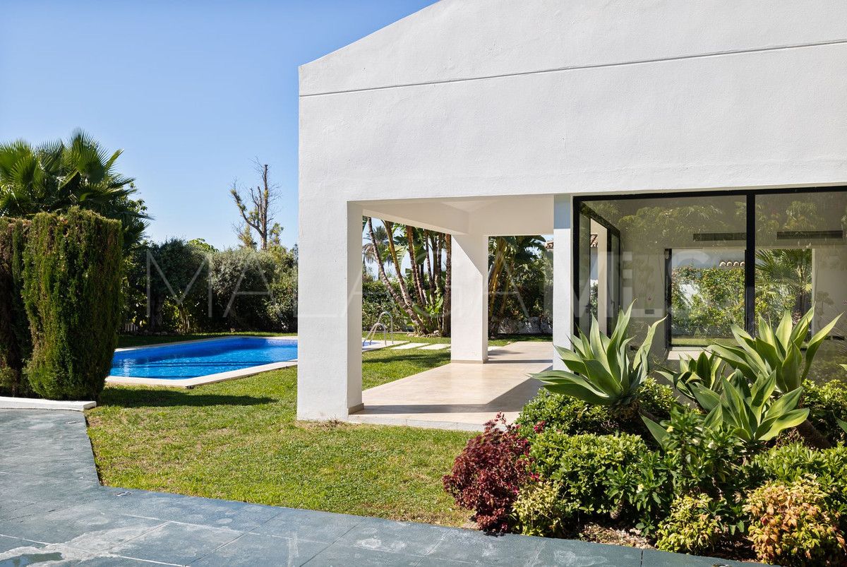 San Pedro de Alcantara, villa with 4 bedrooms for sale