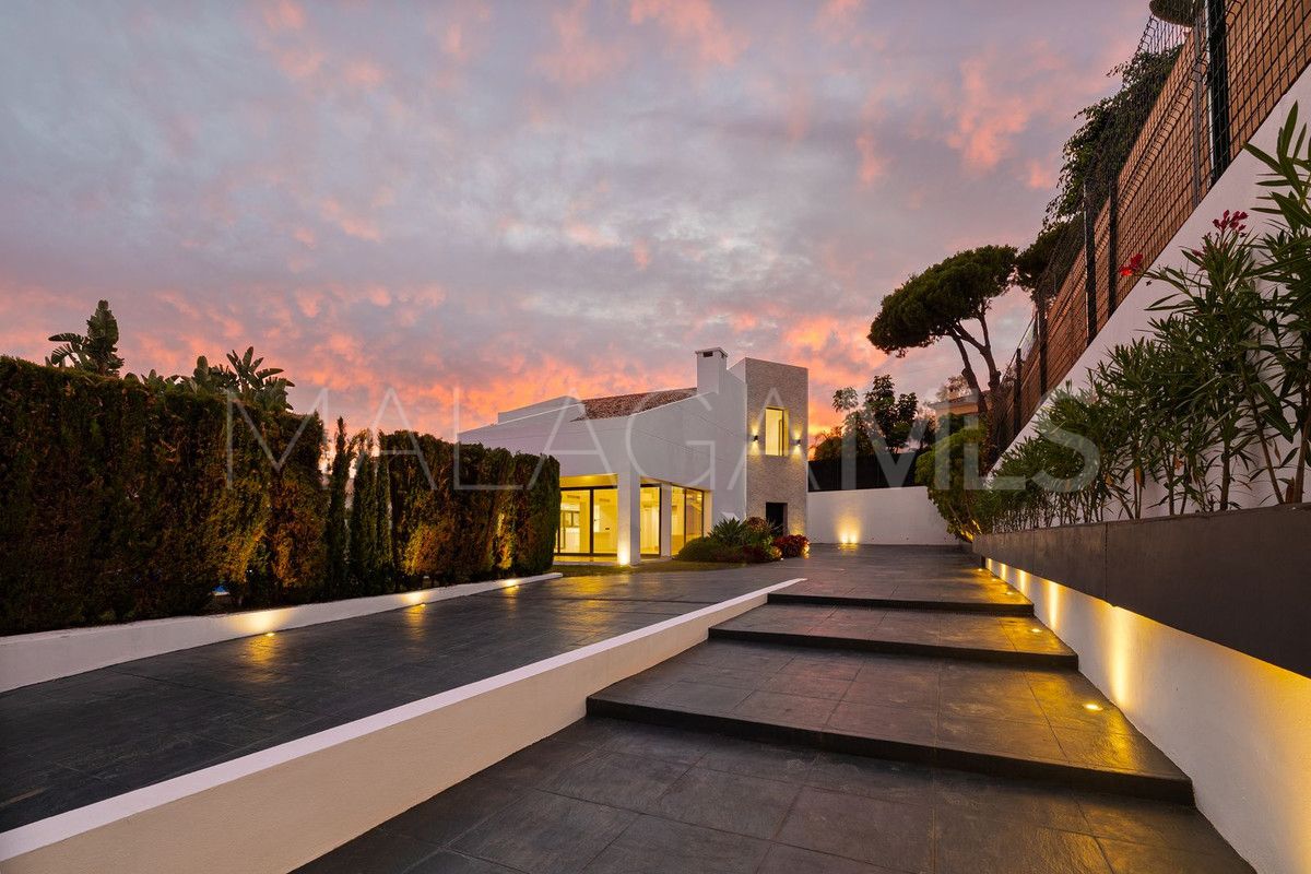 San Pedro de Alcantara, villa with 4 bedrooms for sale