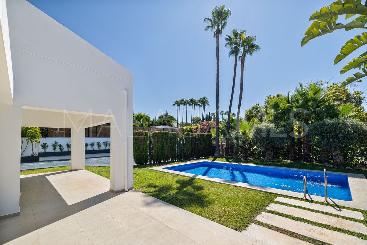 San Pedro de Alcantara, villa with 4 bedrooms for sale