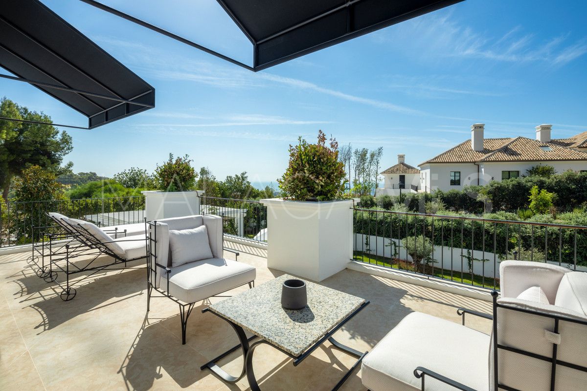 Villa for sale in Cascada de Camojan