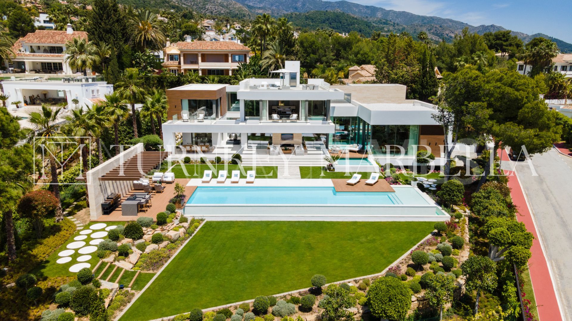 Sierra Blanca, villa for sale