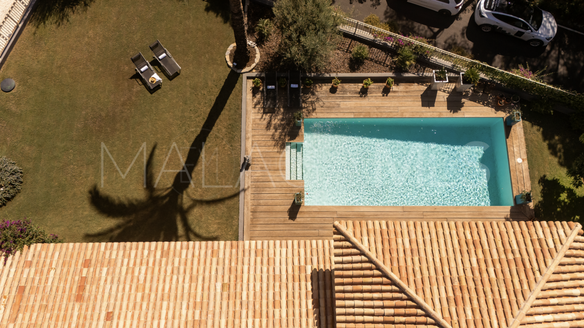 Villa for sale in Altos del Paraiso