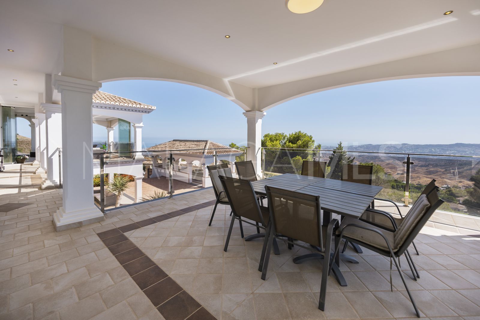 Villa for sale in Valtocado