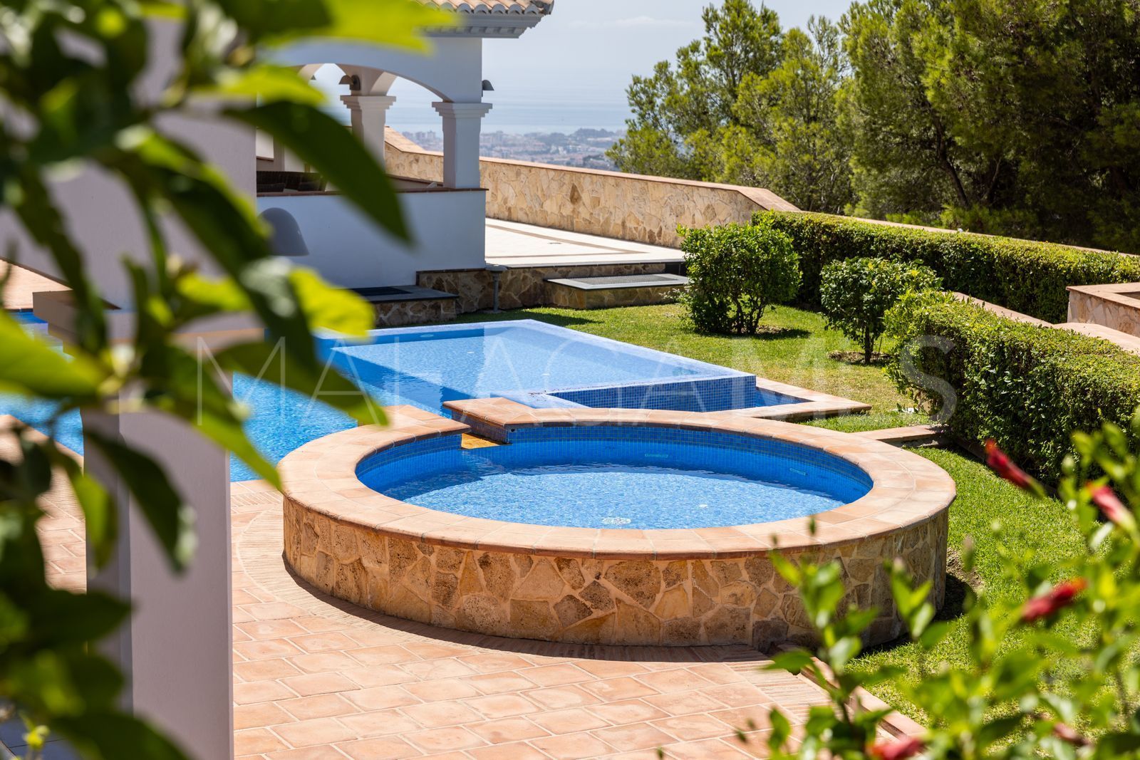 Villa for sale in Valtocado