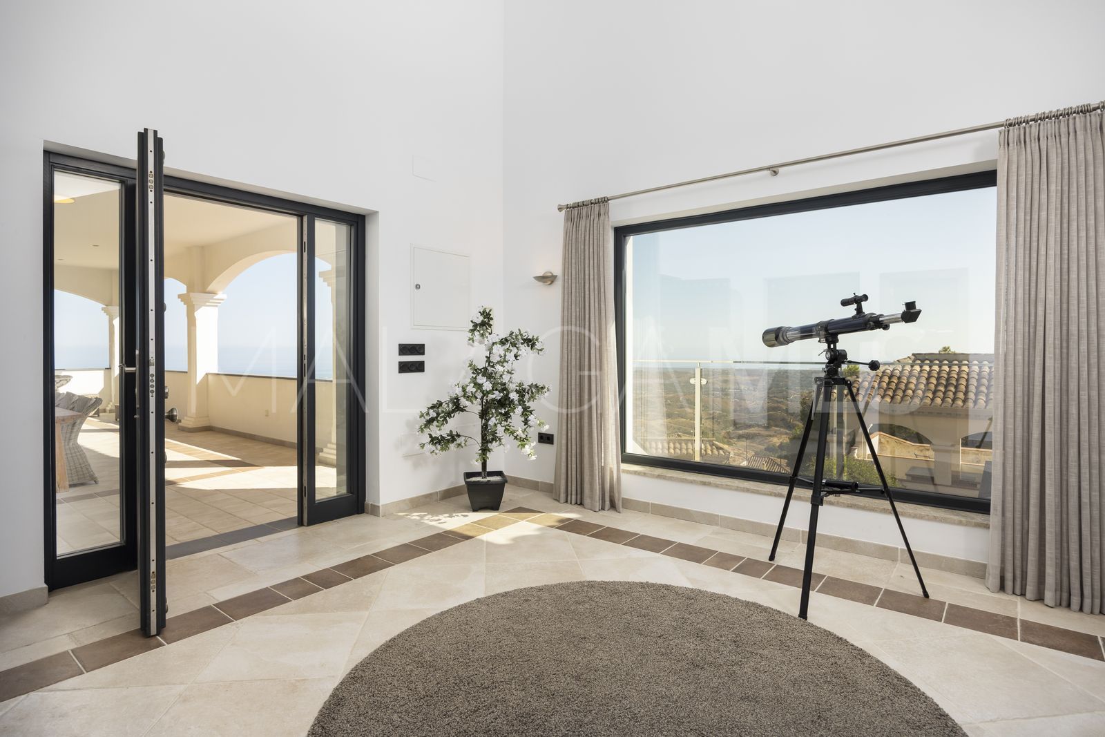 Villa for sale in Valtocado