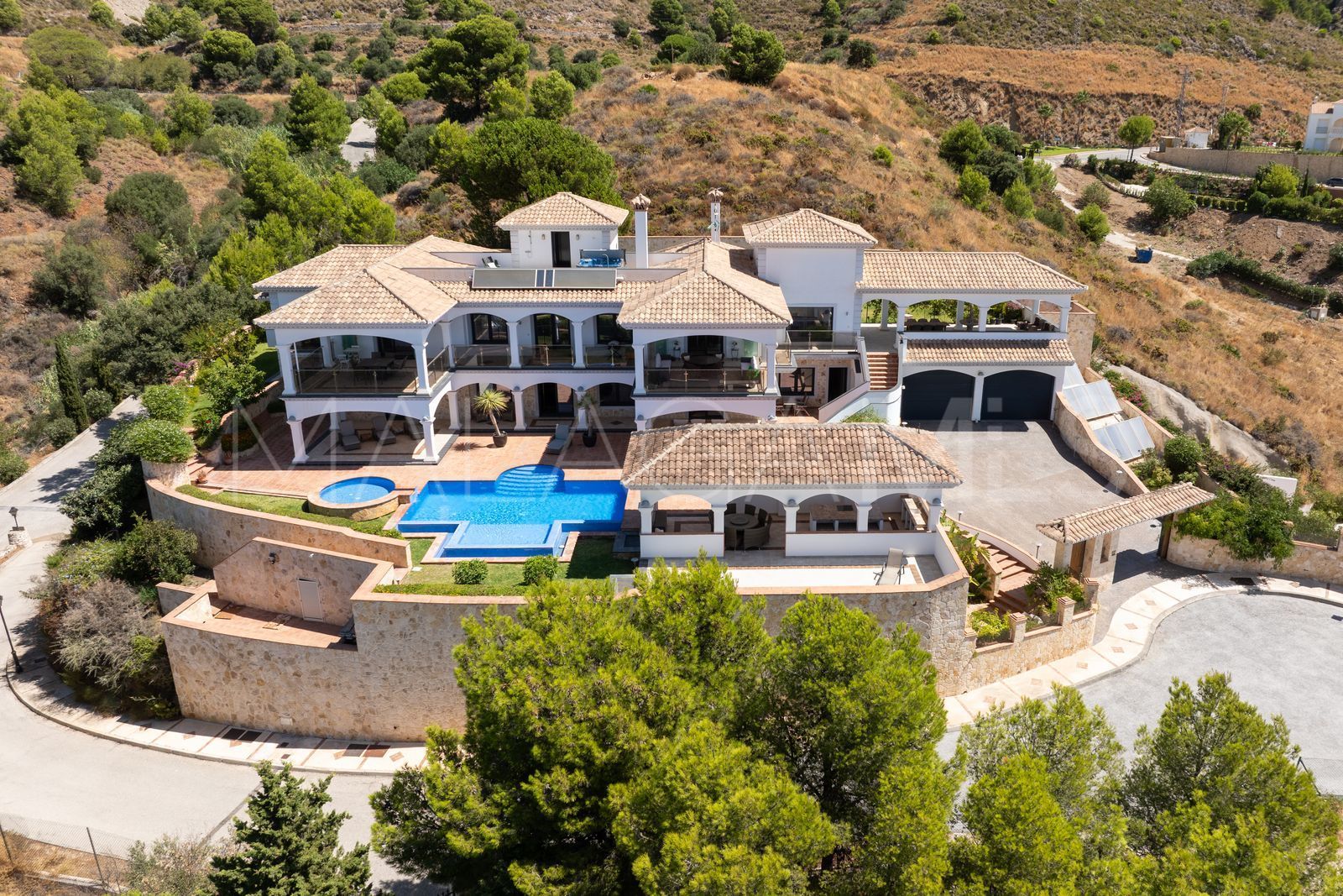 Villa for sale in Valtocado