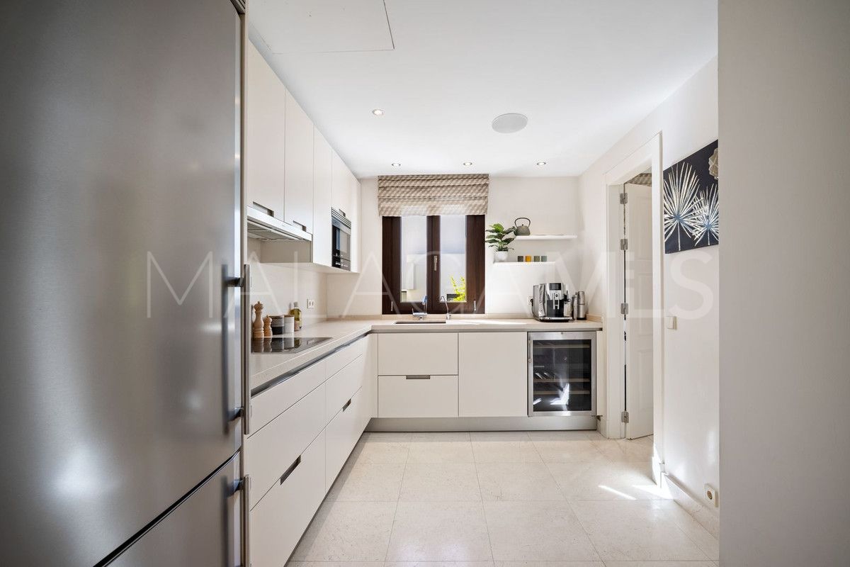 For sale 5 bedrooms villa in El Paraiso