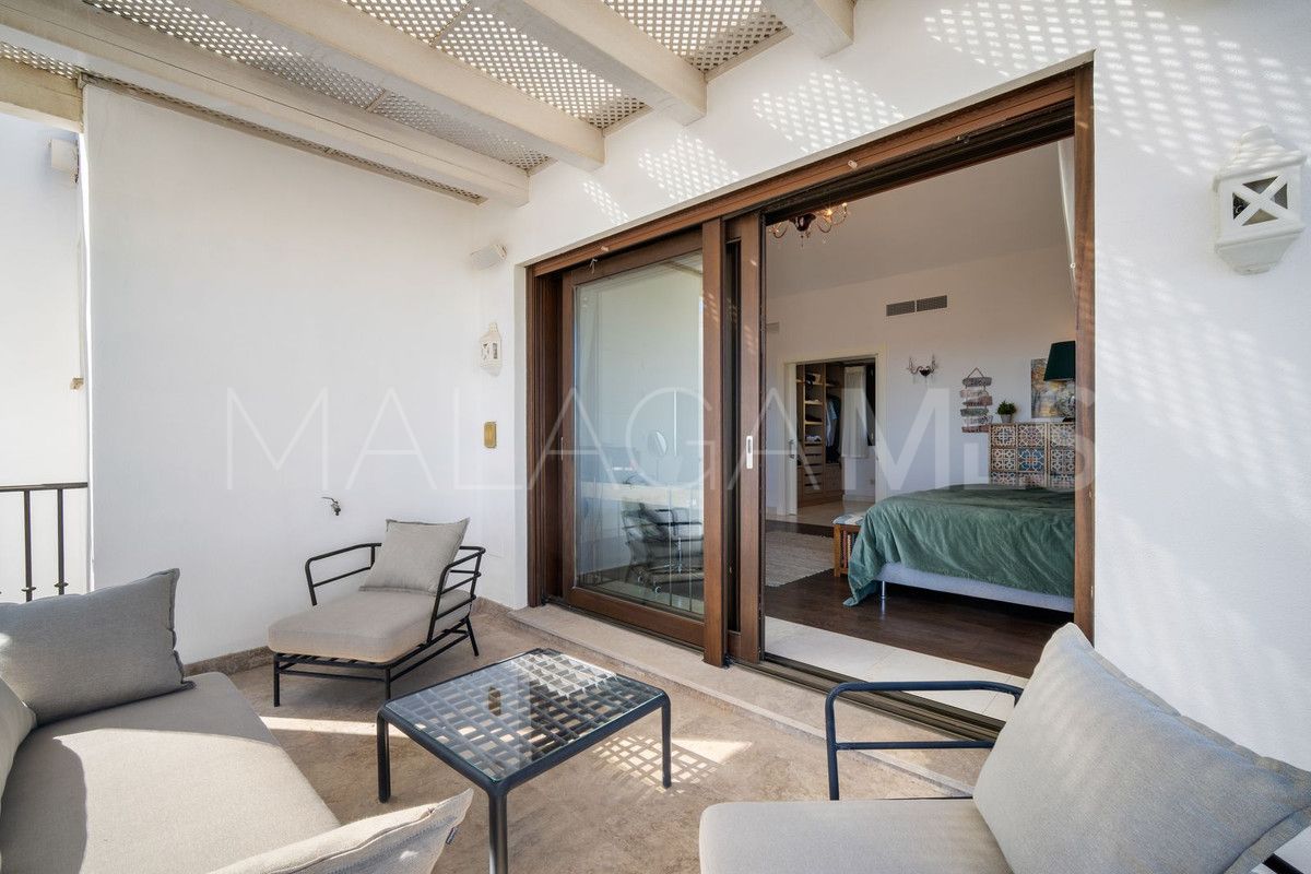 For sale 5 bedrooms villa in El Paraiso