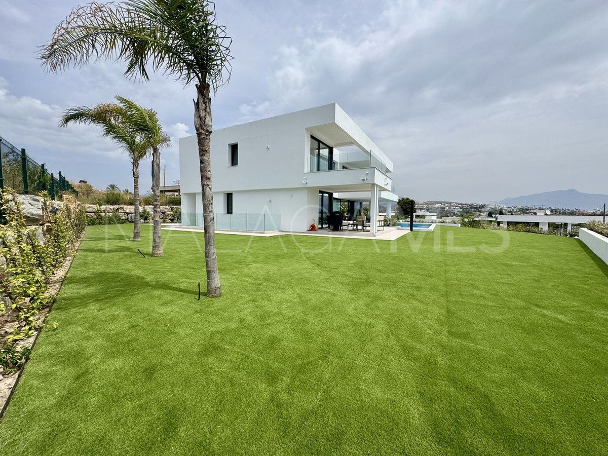 Villa for sale in Cancelada