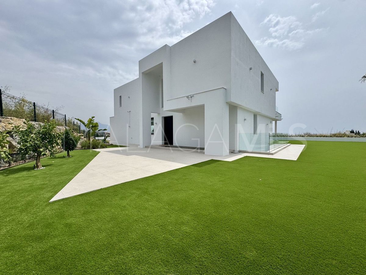 Villa for sale in Cancelada