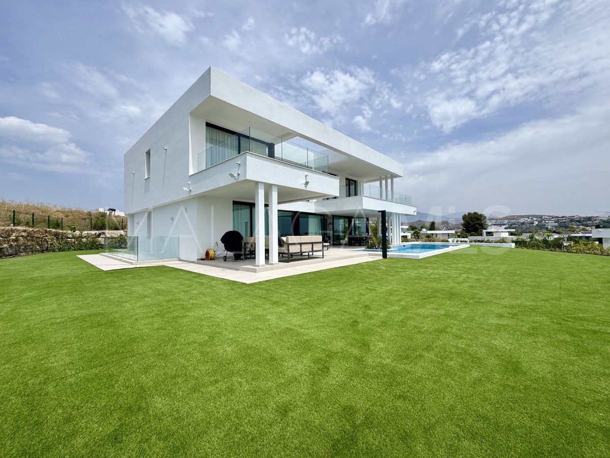 Villa for sale in Cancelada