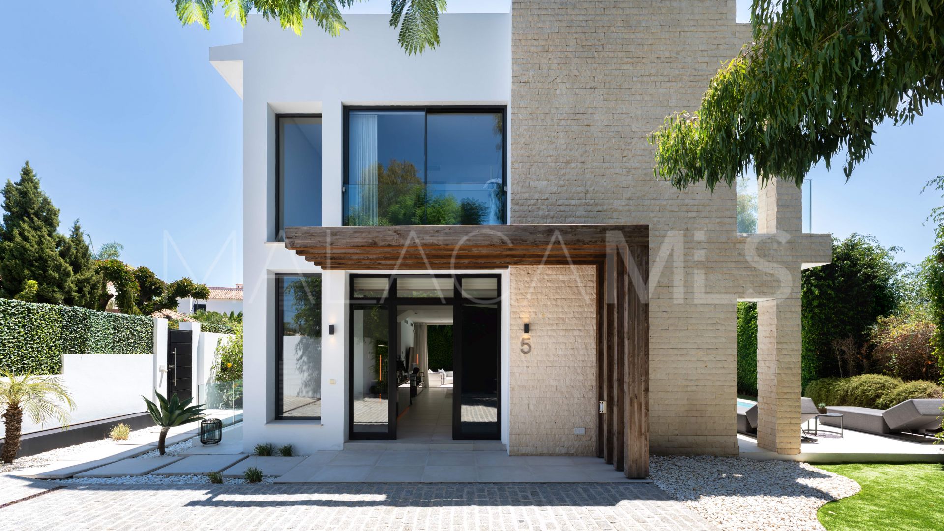 4 bedrooms villa in Arboleda for sale