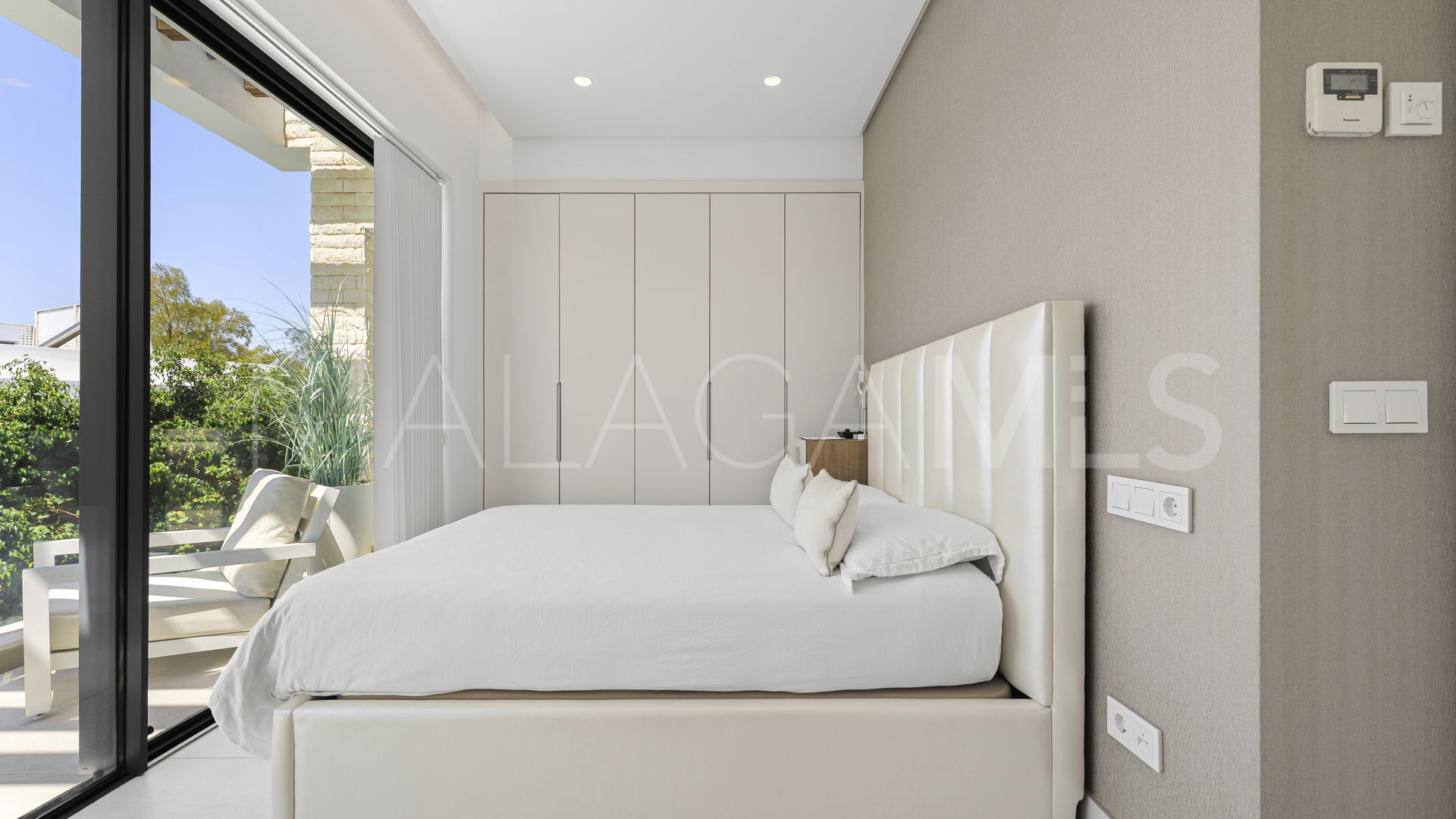 4 bedrooms villa in Arboleda for sale