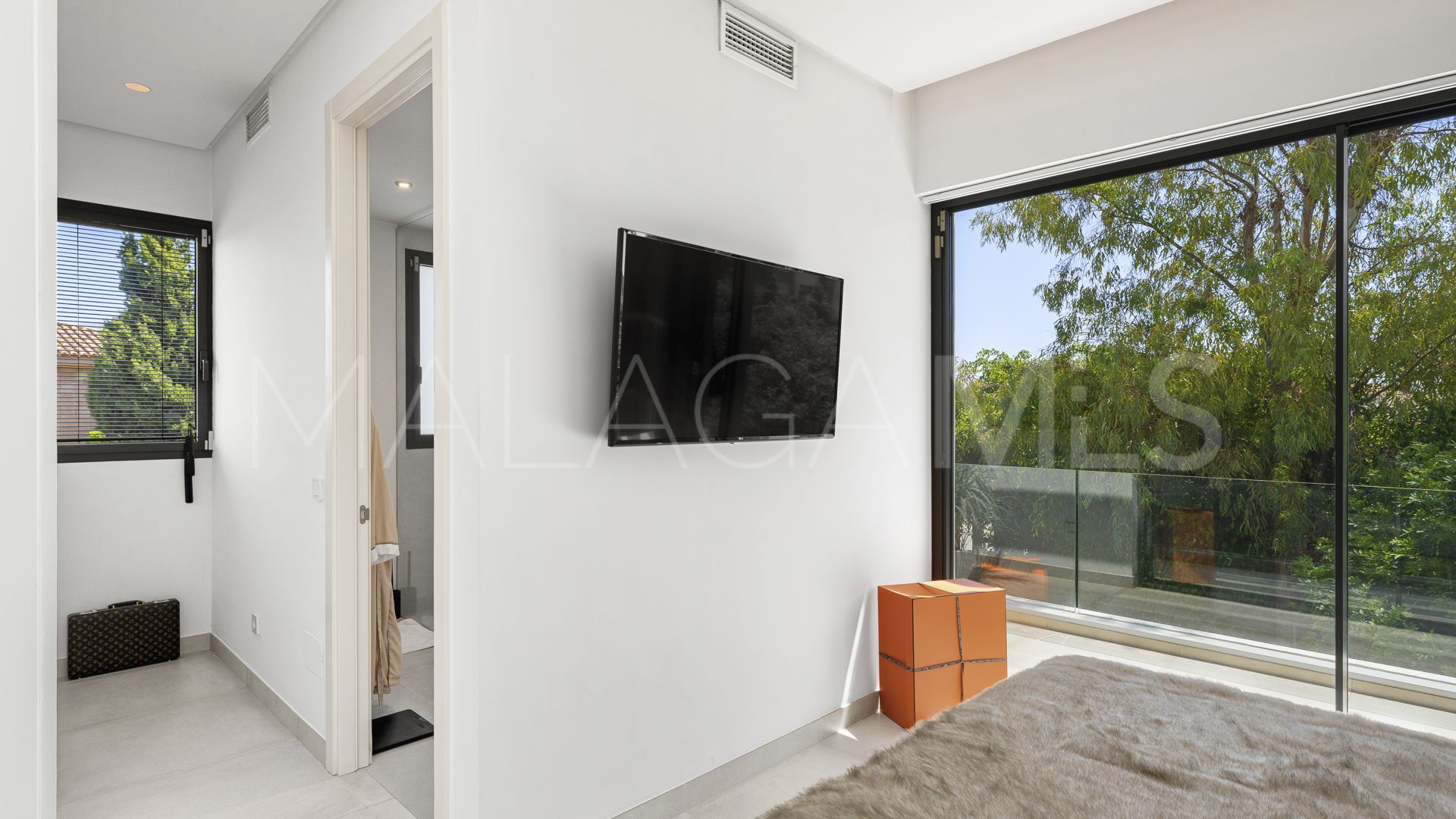 4 bedrooms villa in Arboleda for sale