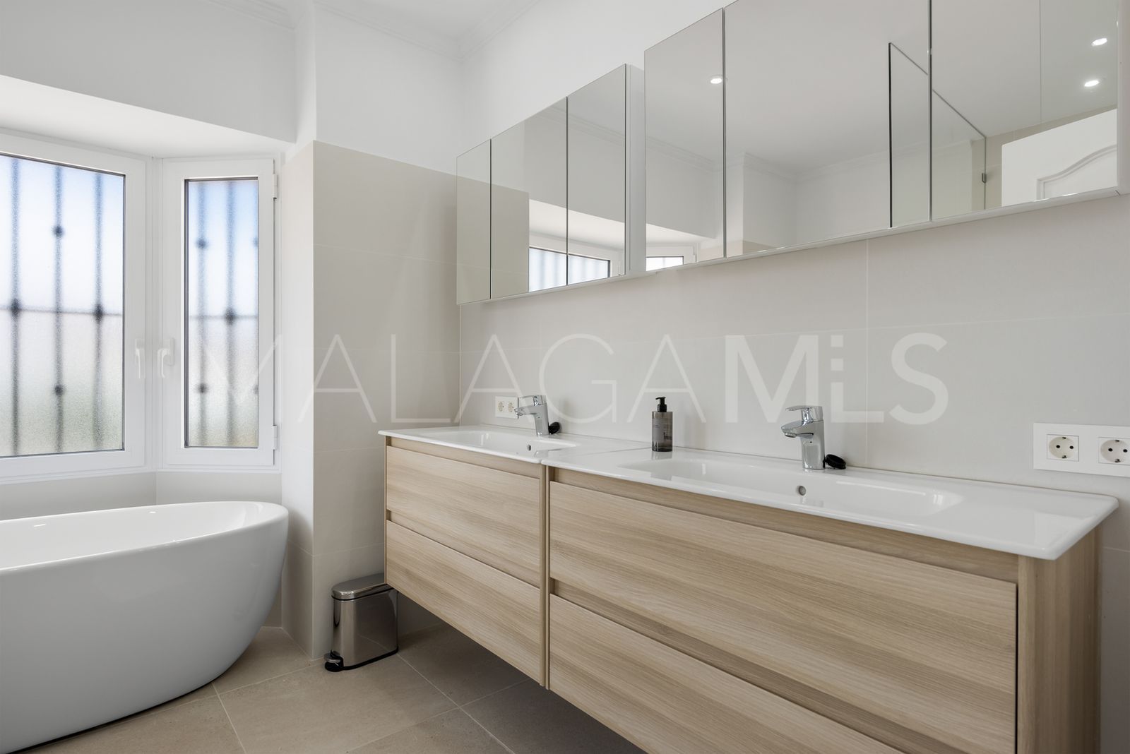 Las Chapas, villa for sale de 5 bedrooms