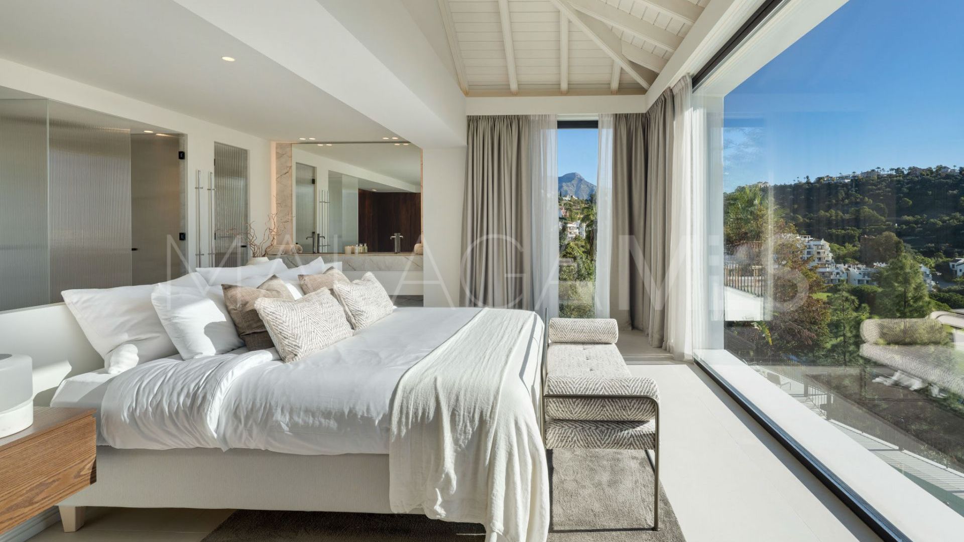 Villa de 5 bedrooms for sale in Los Arqueros