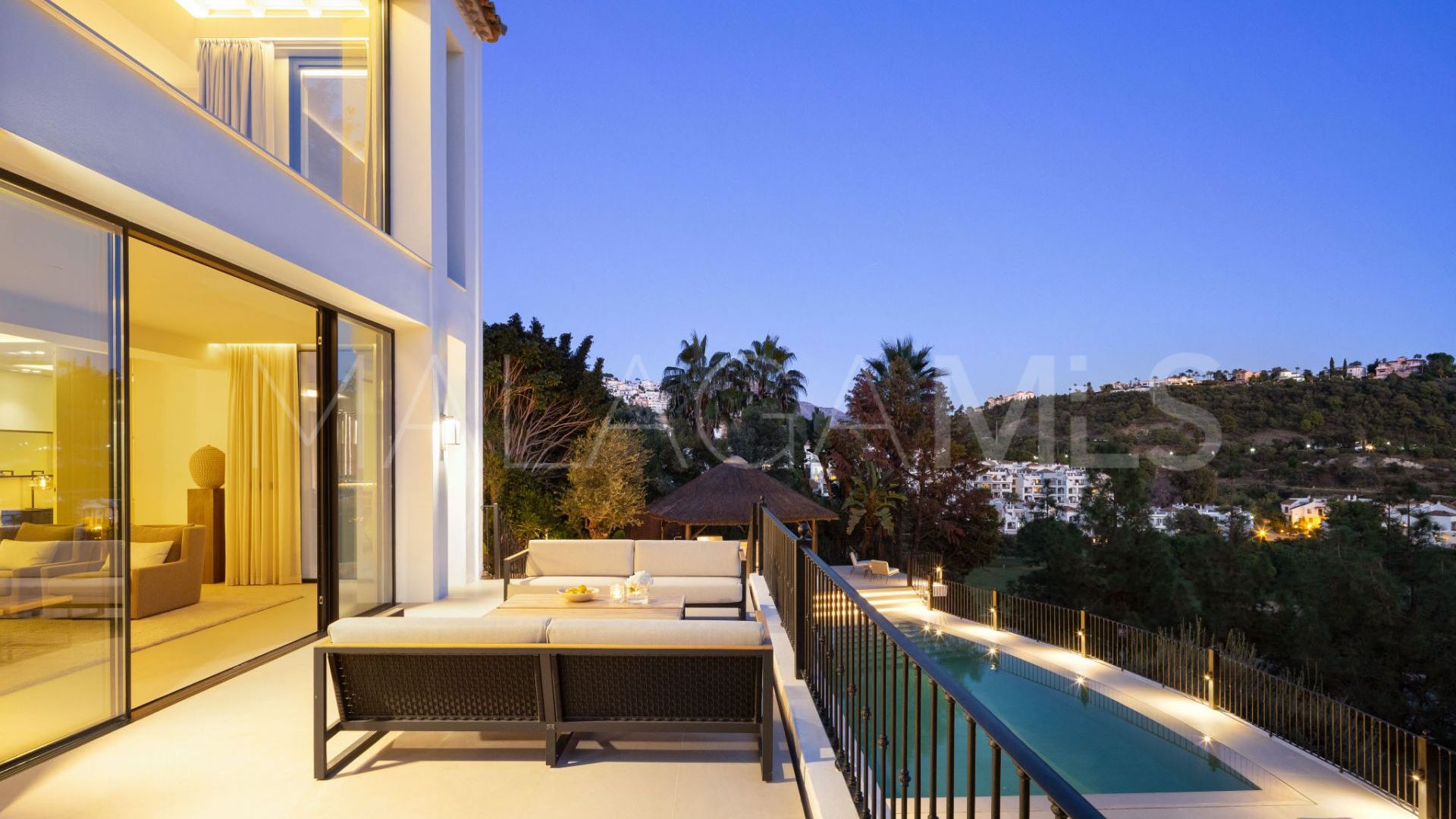 Villa de 5 bedrooms for sale in Los Arqueros