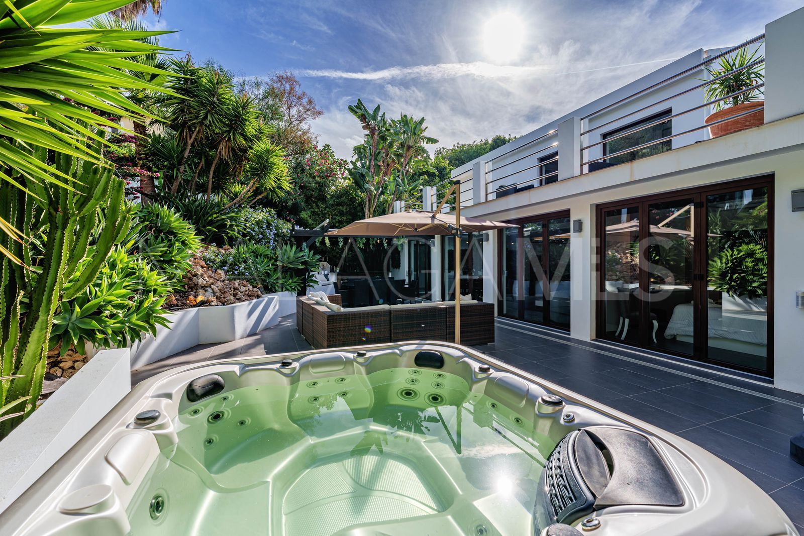 El Rosario villa for sale