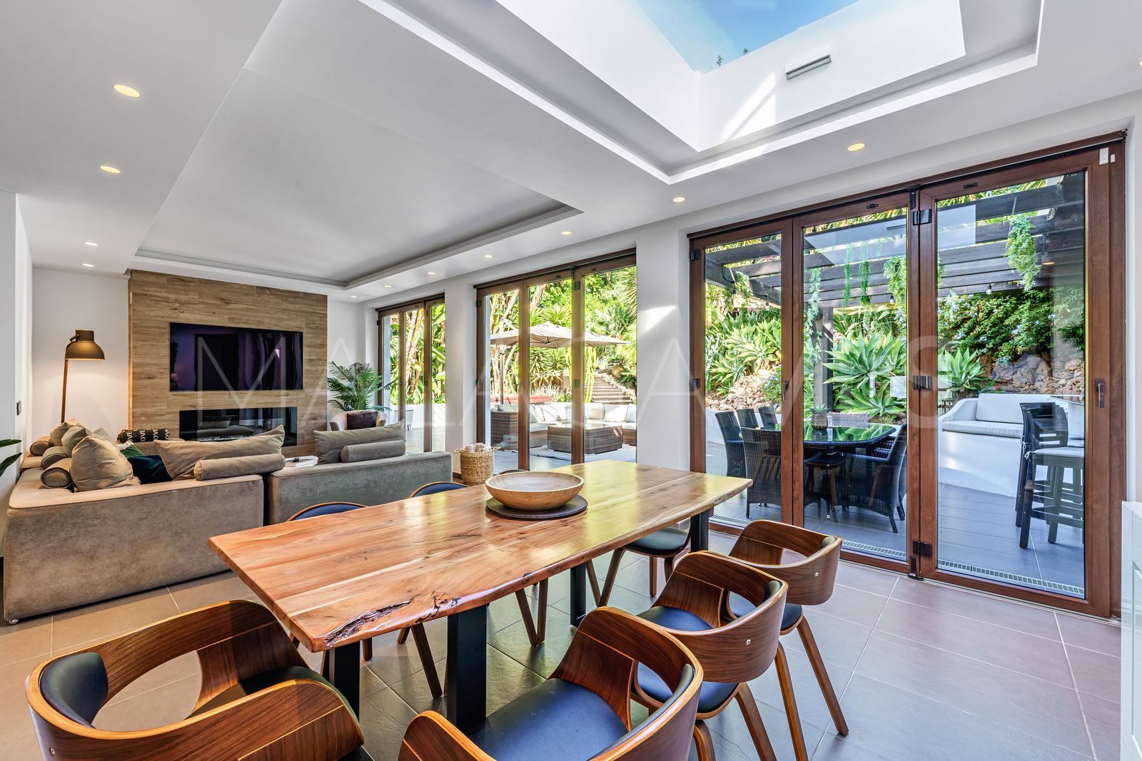 El Rosario villa for sale