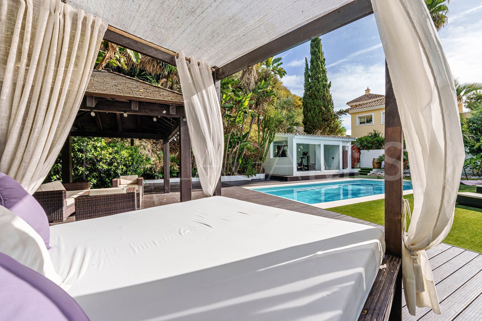 El Rosario villa for sale