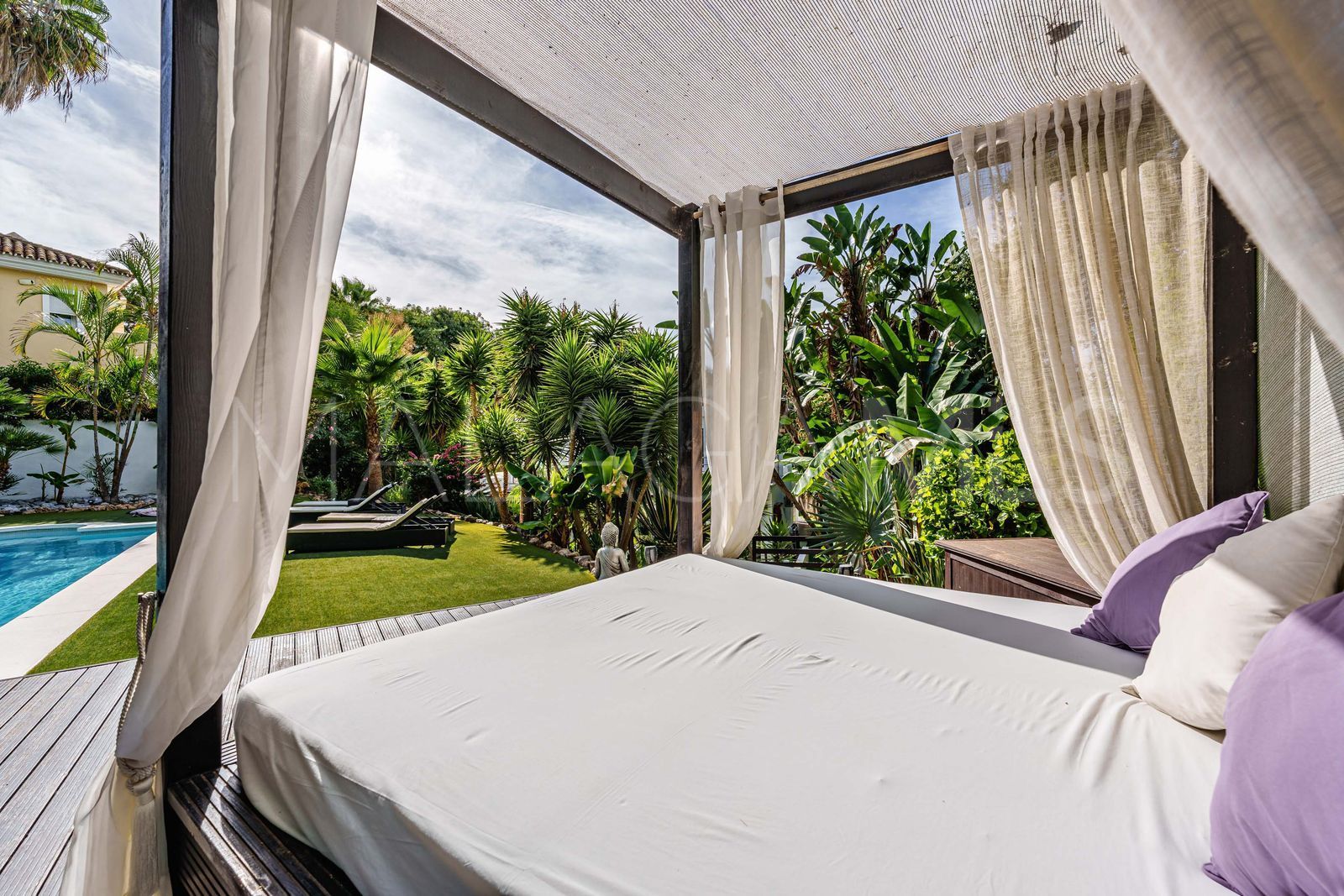 El Rosario villa for sale