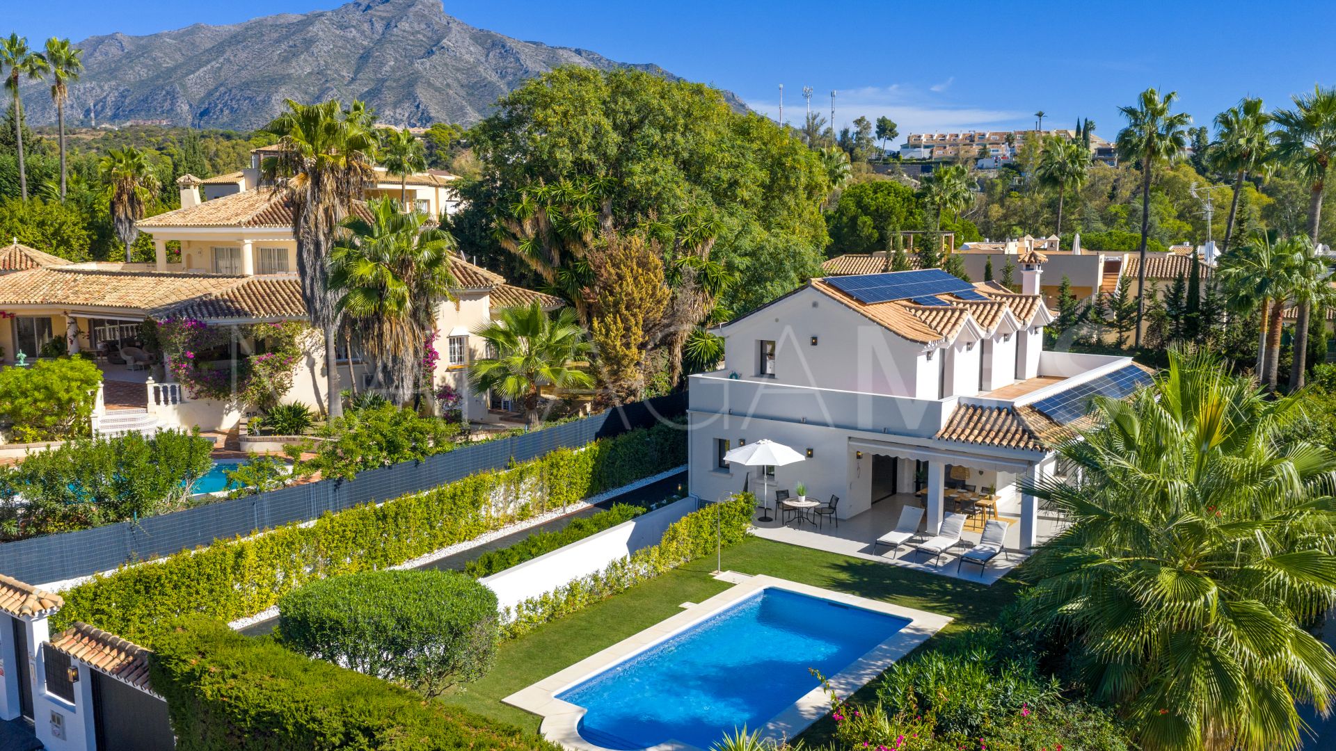 For sale Supermanzana H villa