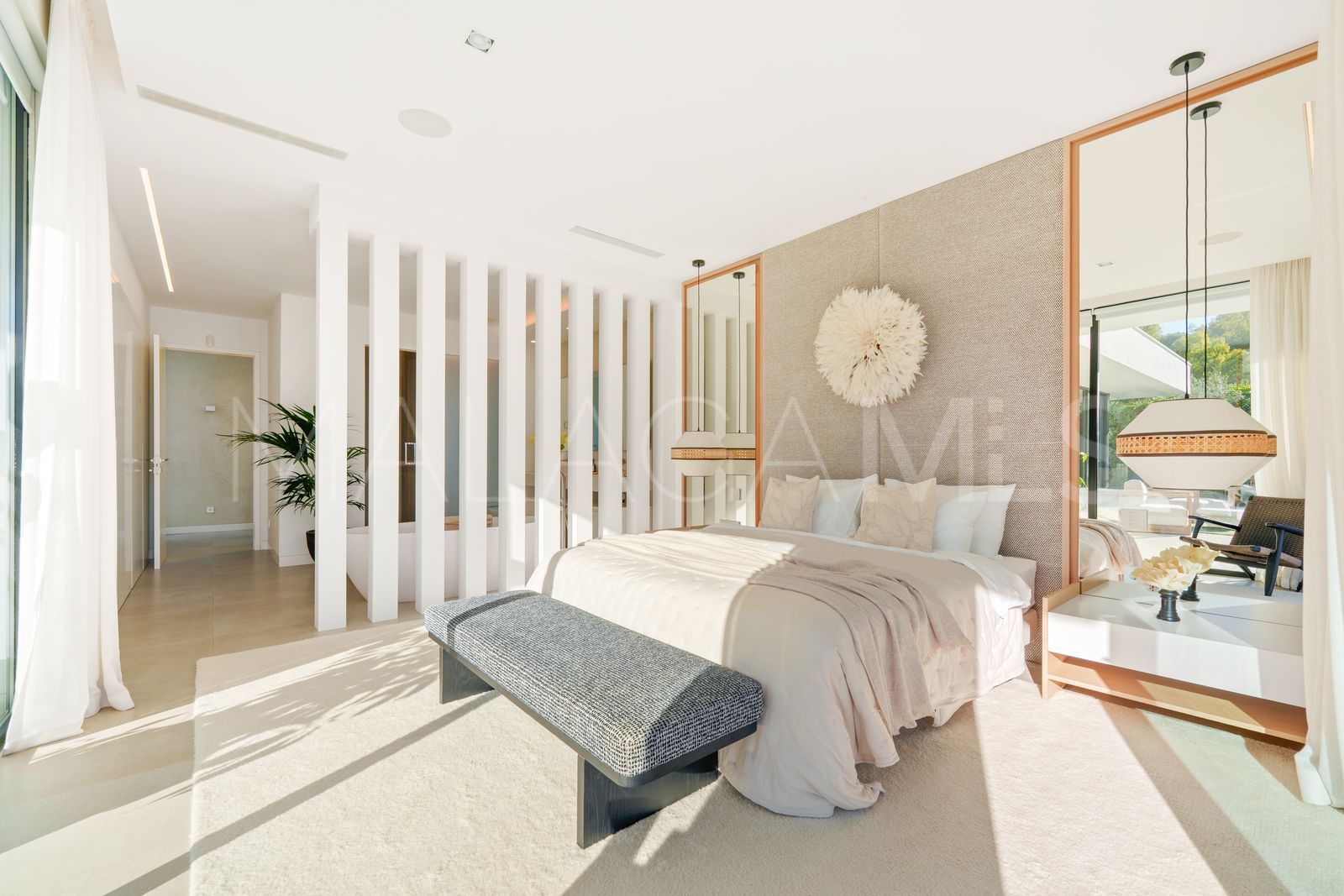 Villa for sale in Nueva Andalucia