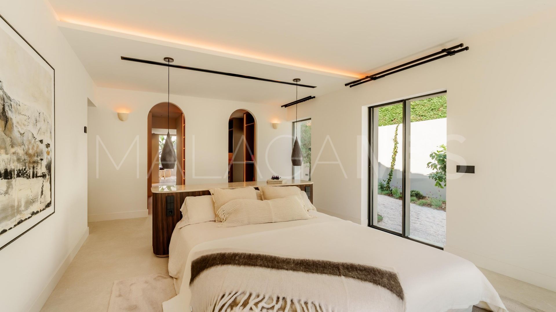 Villa de 5 bedrooms for sale in Cortijo Blanco