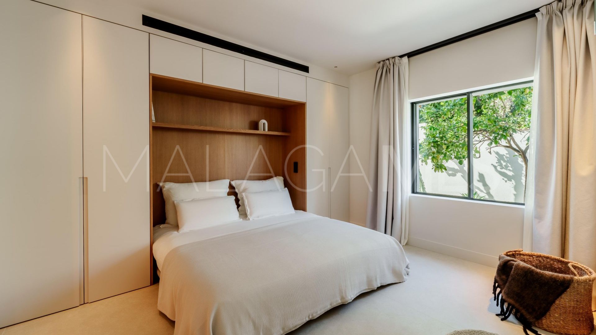 Villa de 5 bedrooms for sale in Cortijo Blanco