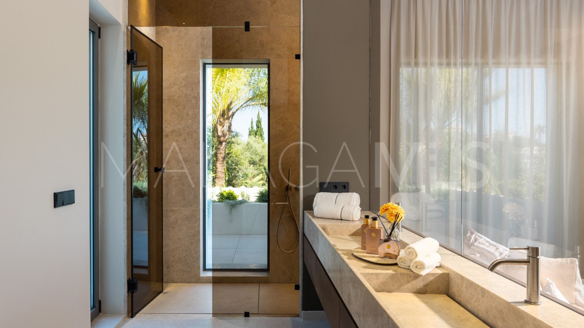 For sale Nueva Andalucia 5 bedrooms villa