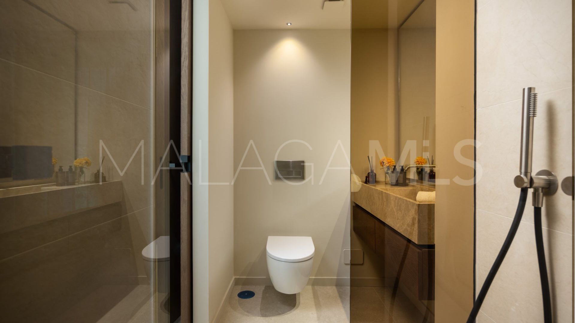 For sale Nueva Andalucia 5 bedrooms villa