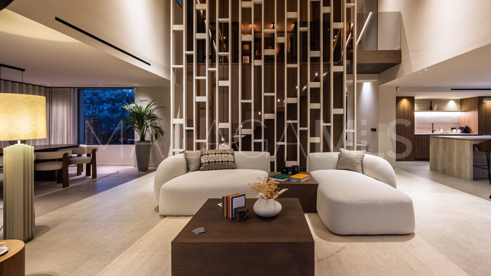 For sale Nueva Andalucia 5 bedrooms villa