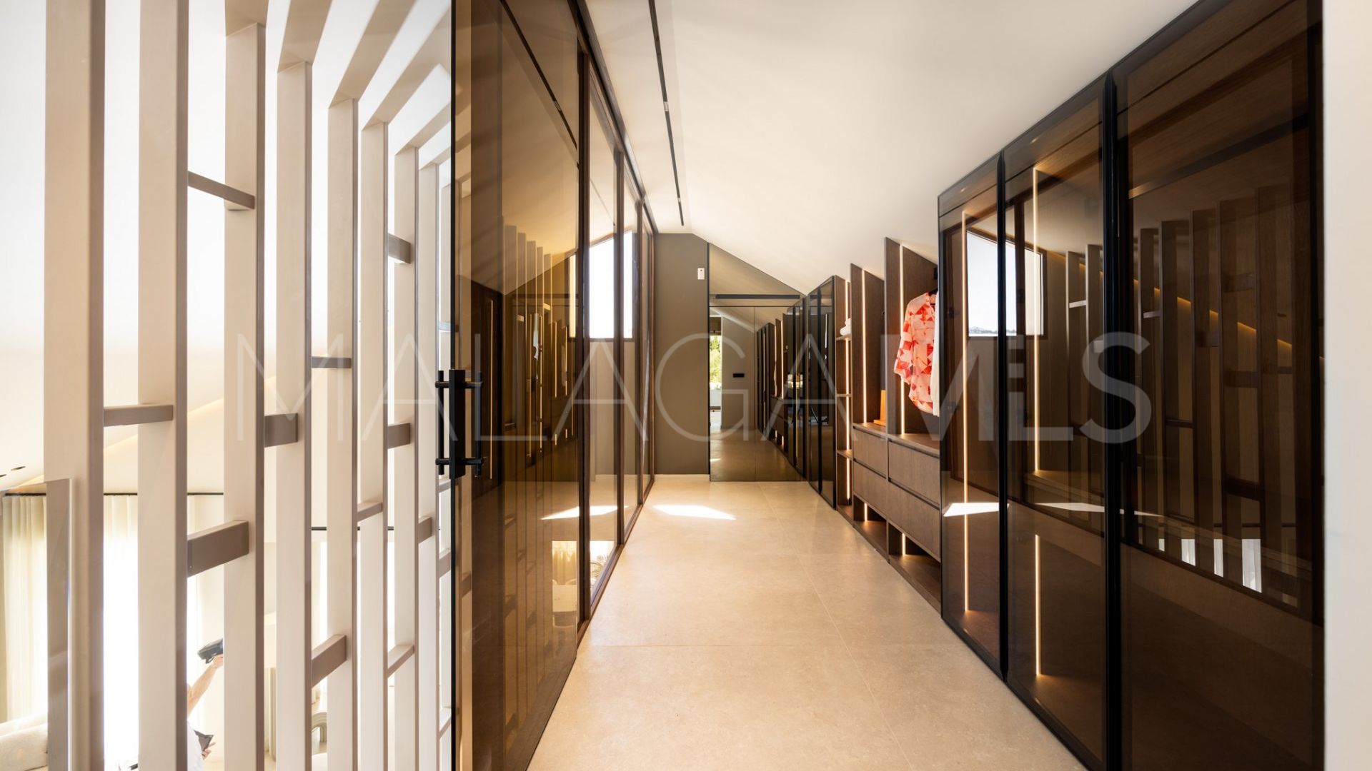 For sale Nueva Andalucia 5 bedrooms villa