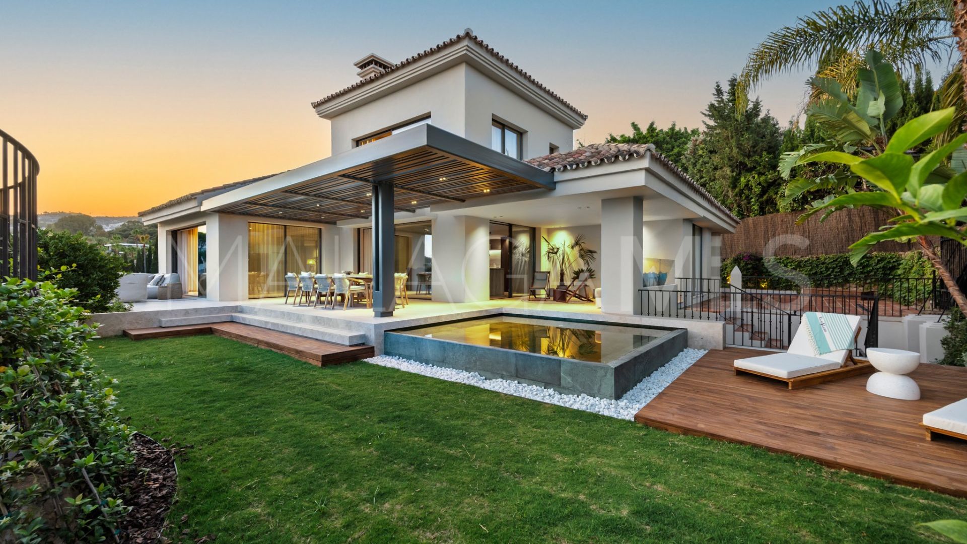 For sale Nueva Andalucia 5 bedrooms villa