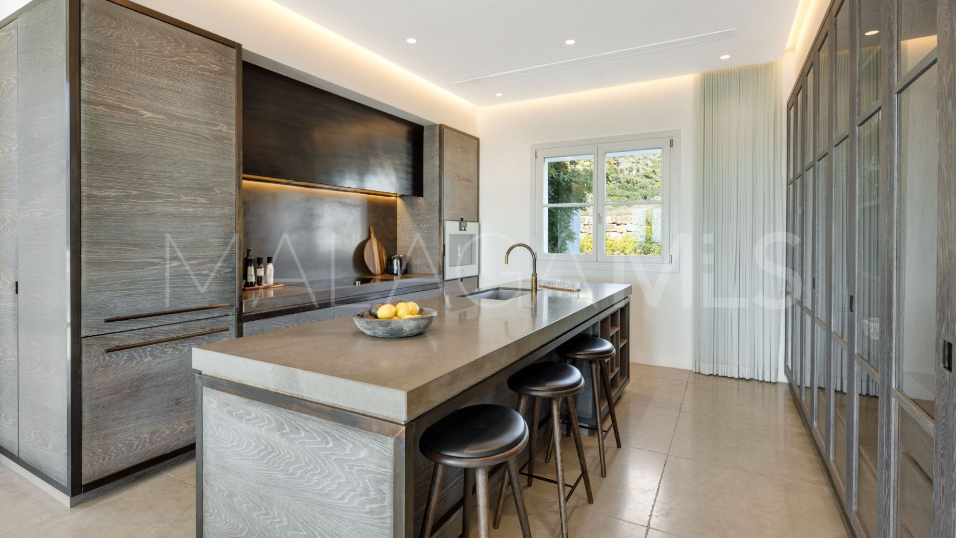 Se vende villa in Marbella Club Golf Resort with 7 bedrooms