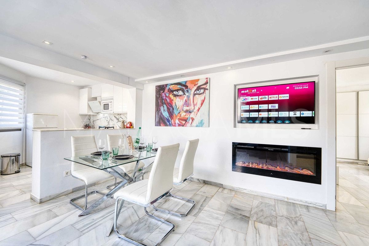 Buy Ático in Elviria de 4 bedrooms