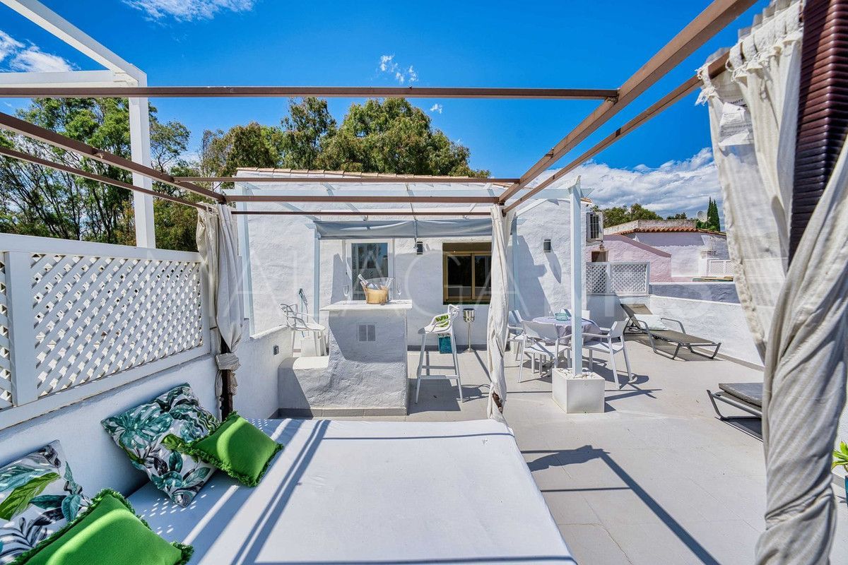 Buy Ático in Elviria de 4 bedrooms