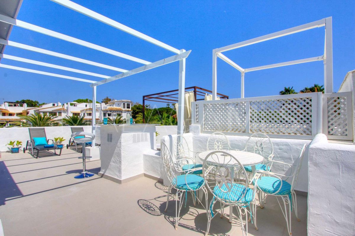 Buy Ático in Elviria de 4 bedrooms