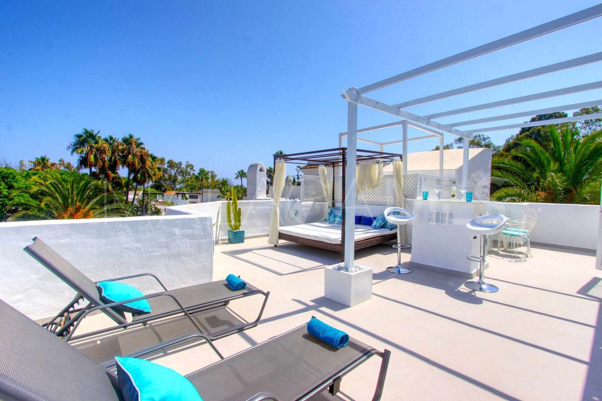 Buy Ático in Elviria de 4 bedrooms