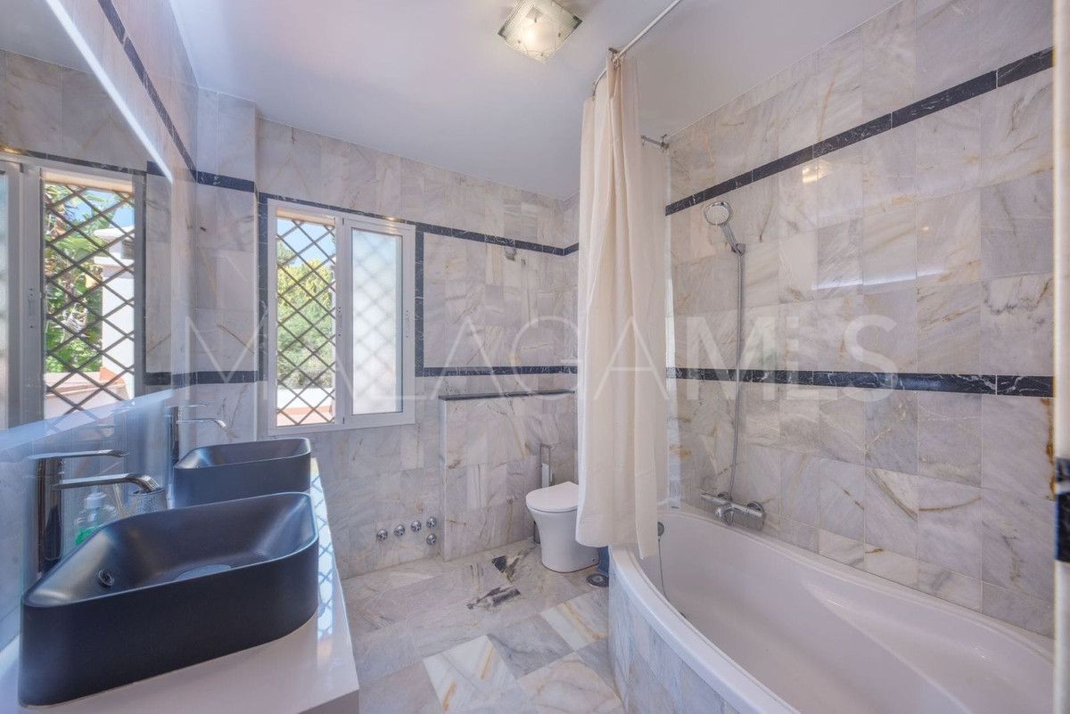 Villa for sale in Hacienda las Chapas