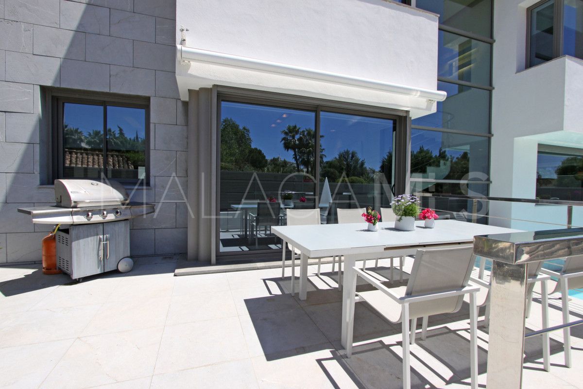 Se vende villa in Marbella Ciudad with 4 bedrooms