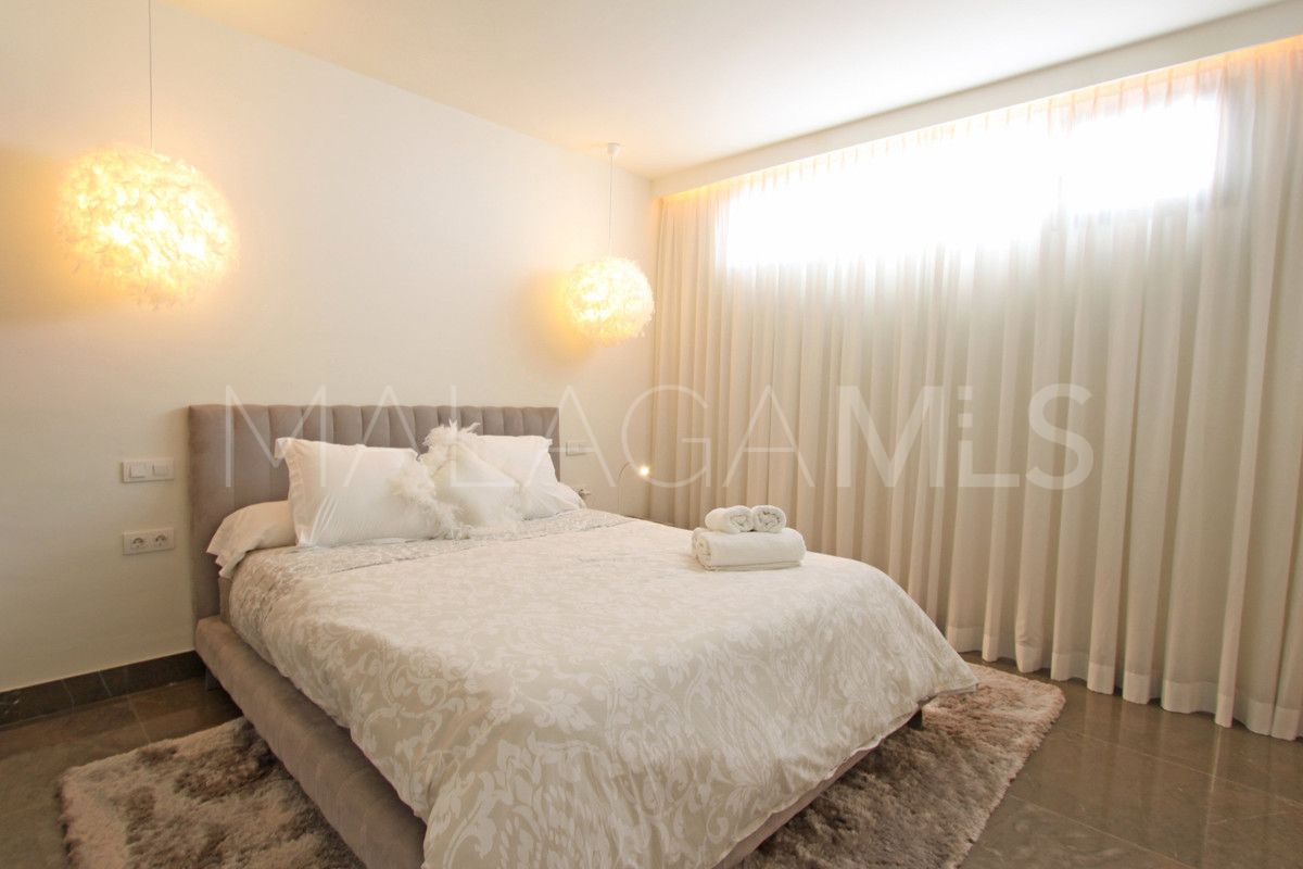 Se vende villa in Marbella Ciudad with 4 bedrooms