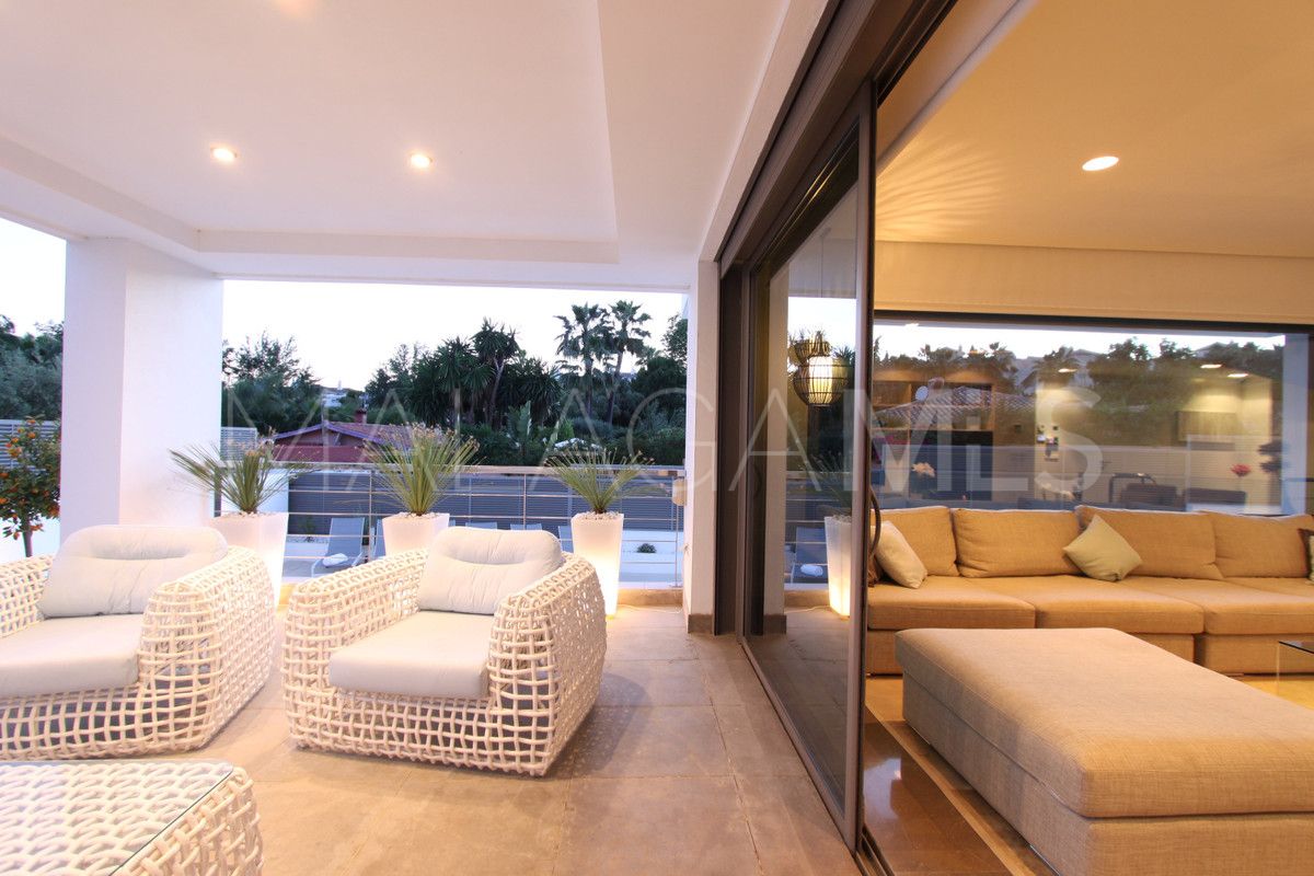 Se vende villa in Marbella Ciudad with 4 bedrooms