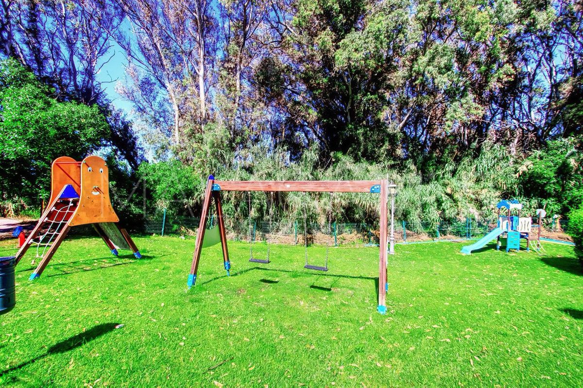 Apartamento a la venta in Elviria with 2 bedrooms