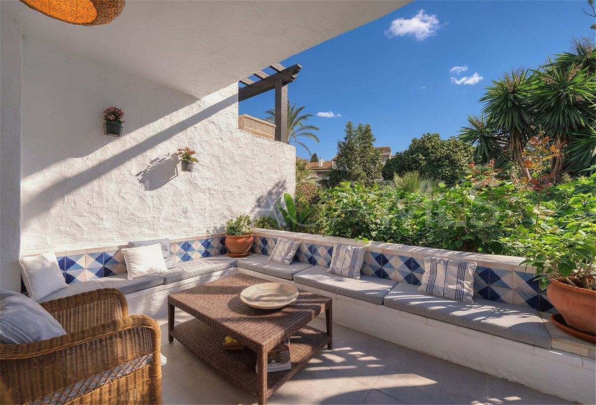 Marbella Golden Mile, apartamento planta baja de 2 bedrooms for sale