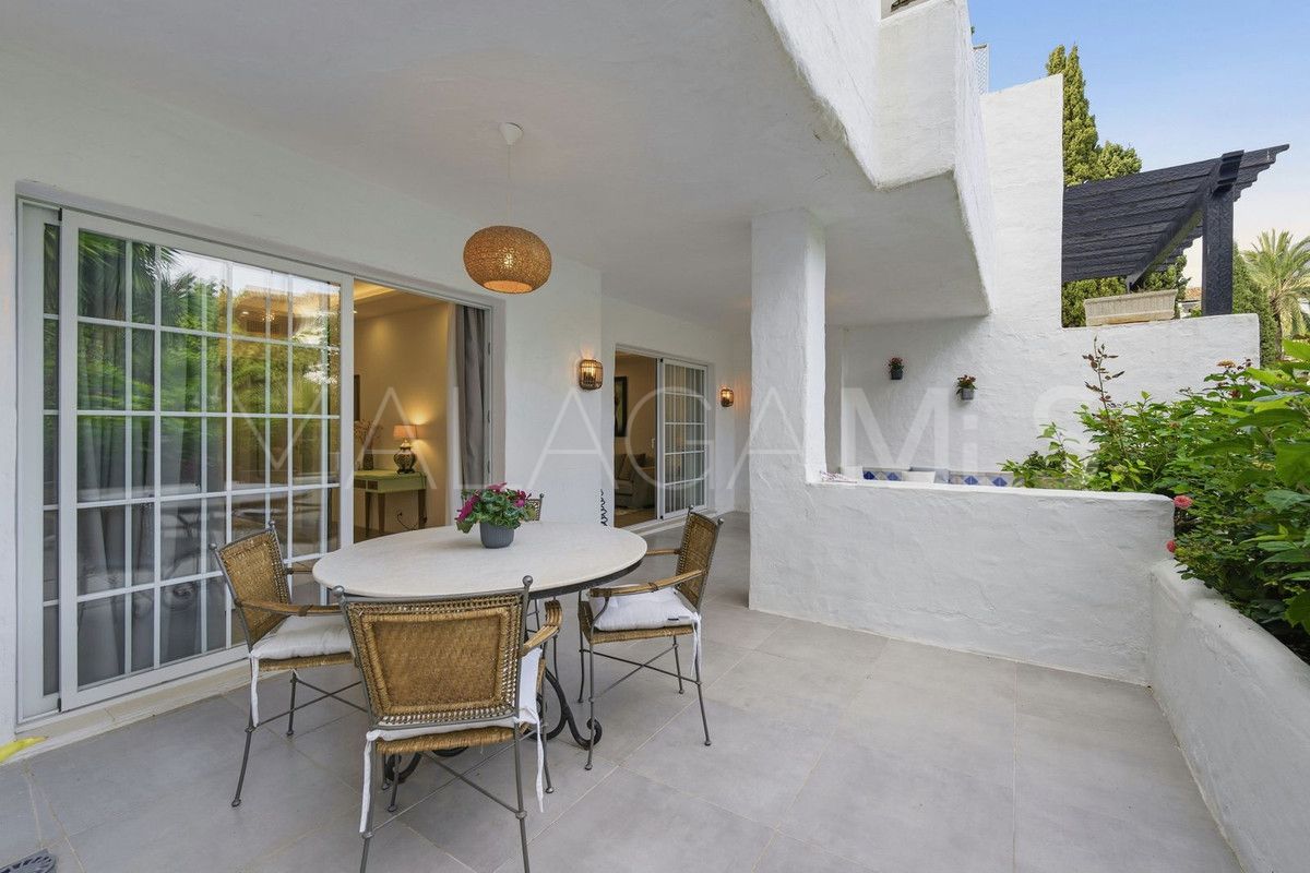 Marbella Golden Mile, apartamento planta baja de 2 bedrooms for sale