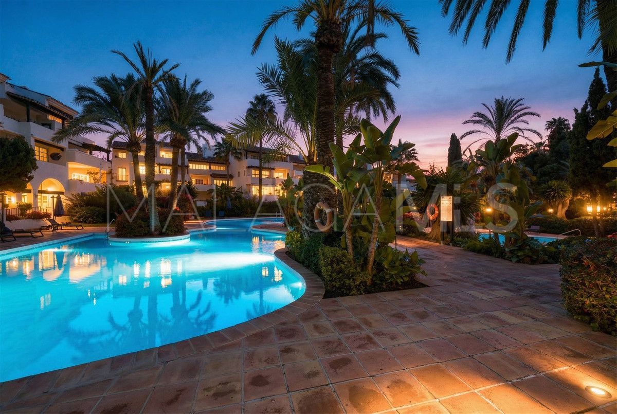 Marbella Golden Mile, apartamento planta baja de 2 bedrooms for sale