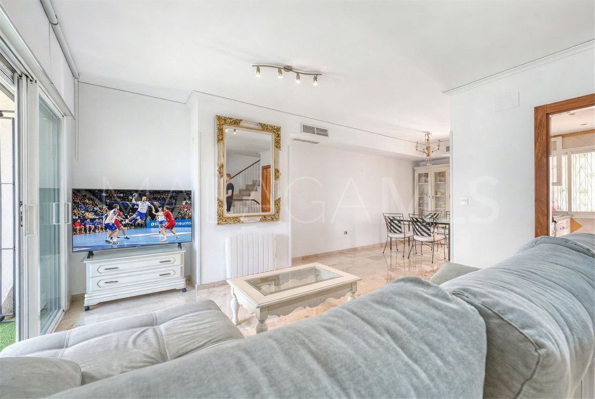 Maison de ville for sale in Costabella